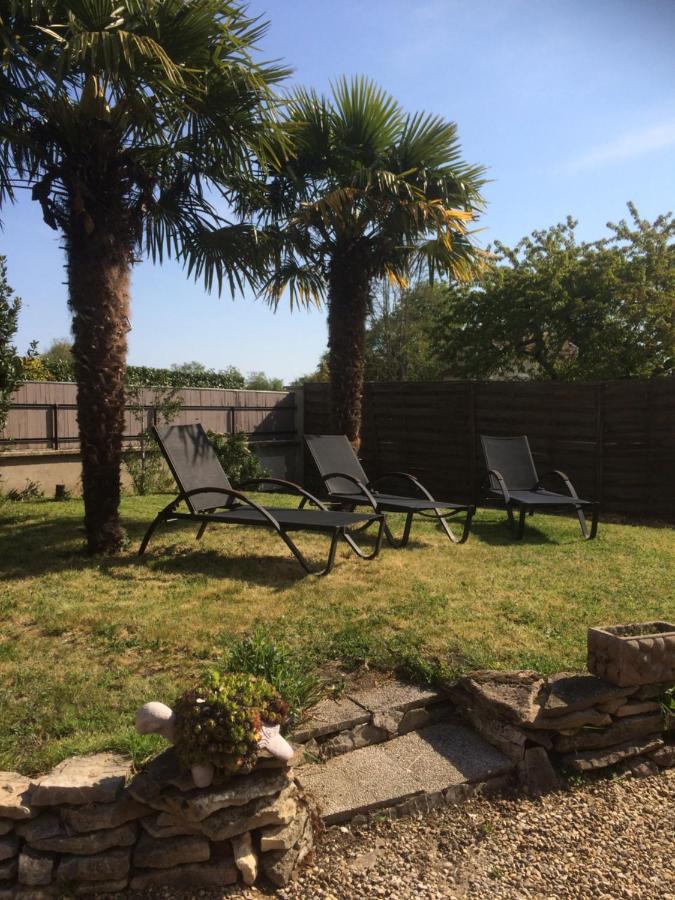 Maison Marylene Possibilite De Louer 2 Chambres Et Un Lit 1Place Supplementaire Ici C'Est Calme Et Simple Entretien Et Petit Dejeuner A Regler Sur Place Vous Gagnez 16 Pour-Cent Givry  Exterior photo